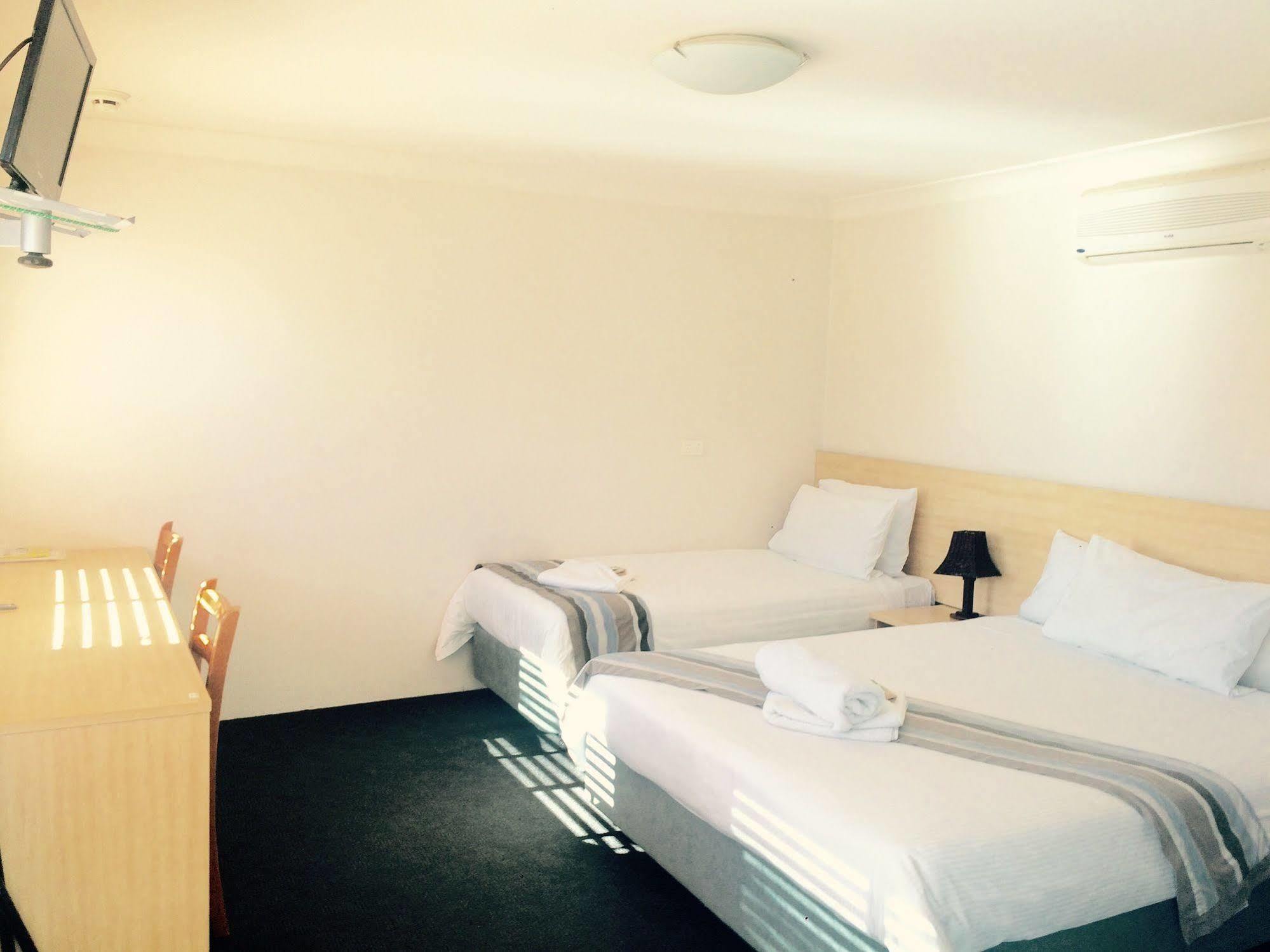 Red Cedar Motel Muswellbrook Dış mekan fotoğraf