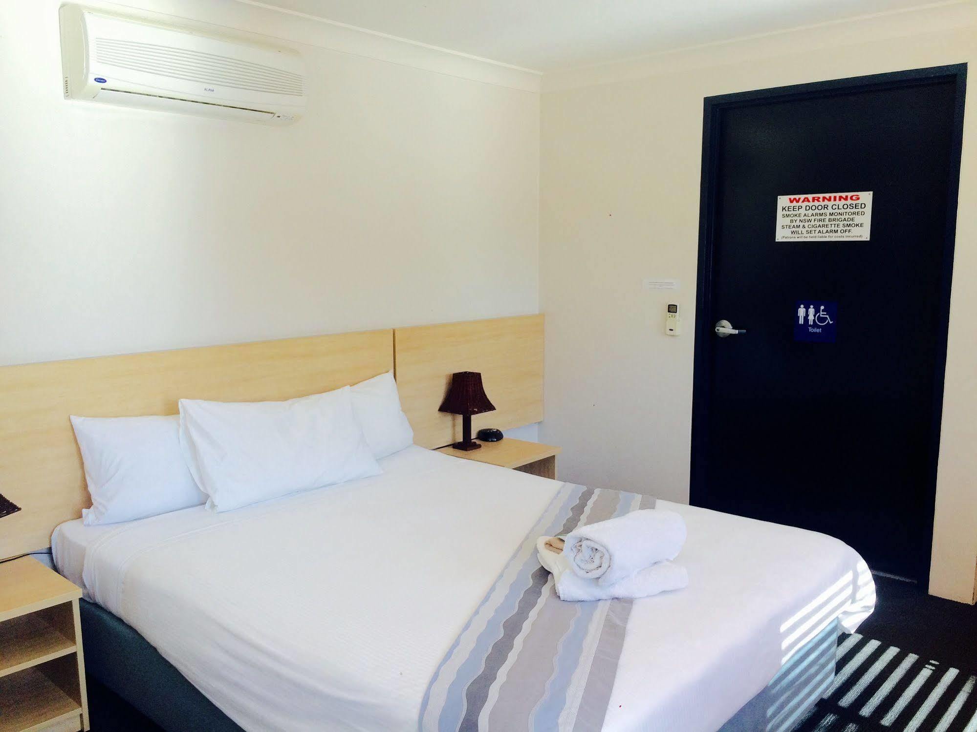 Red Cedar Motel Muswellbrook Dış mekan fotoğraf